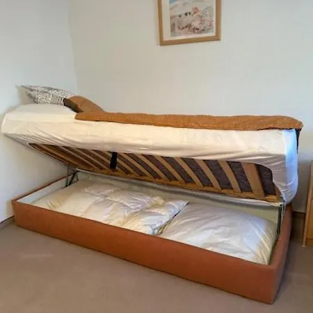 Holiday home Gemuetliches Reihenhaus Mit Garten Und Terasse Bad Lauchstadt